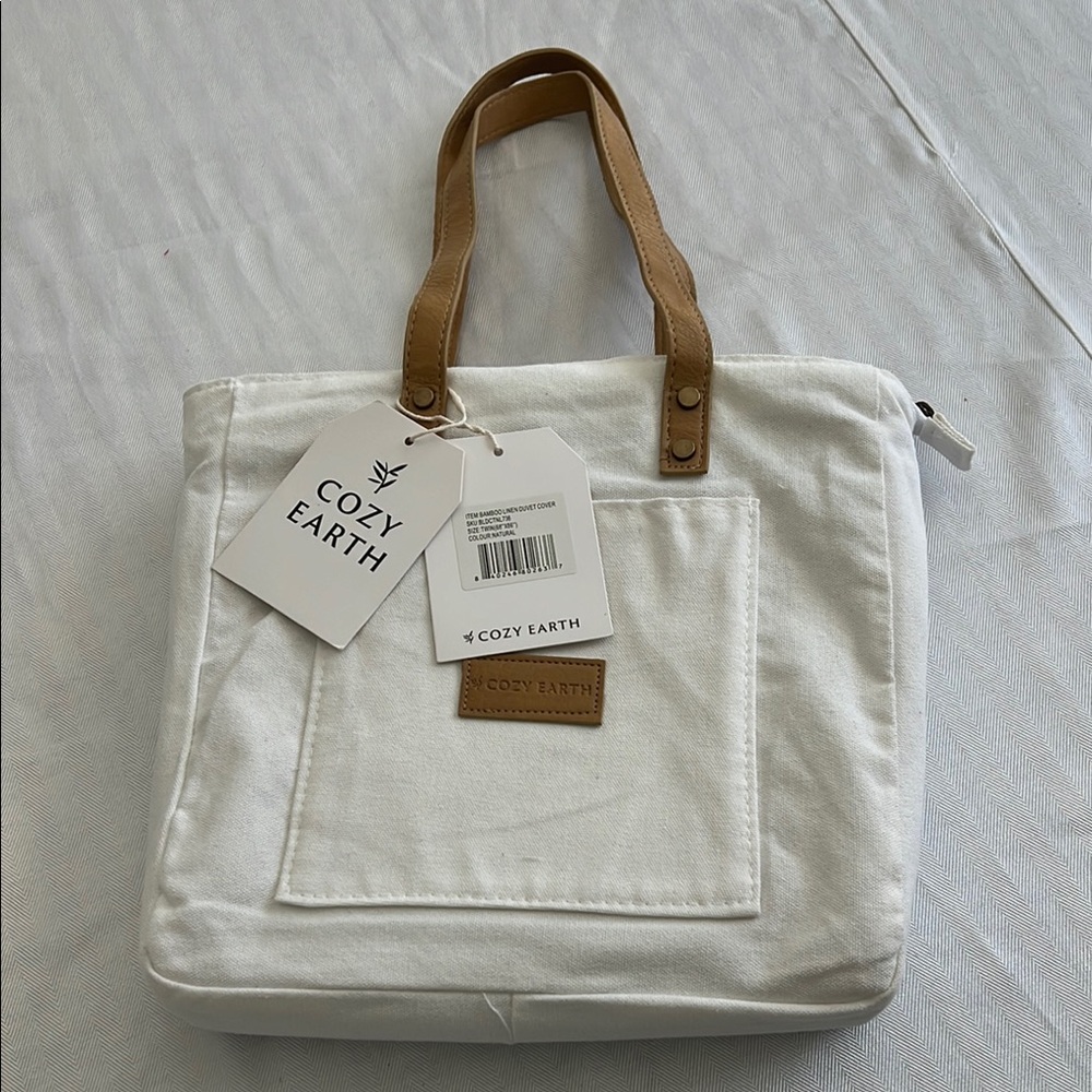 Cozy Earth-NWT Linen Bamboo Duvet Cover in Natural color, Twin size (68”x 86”).
